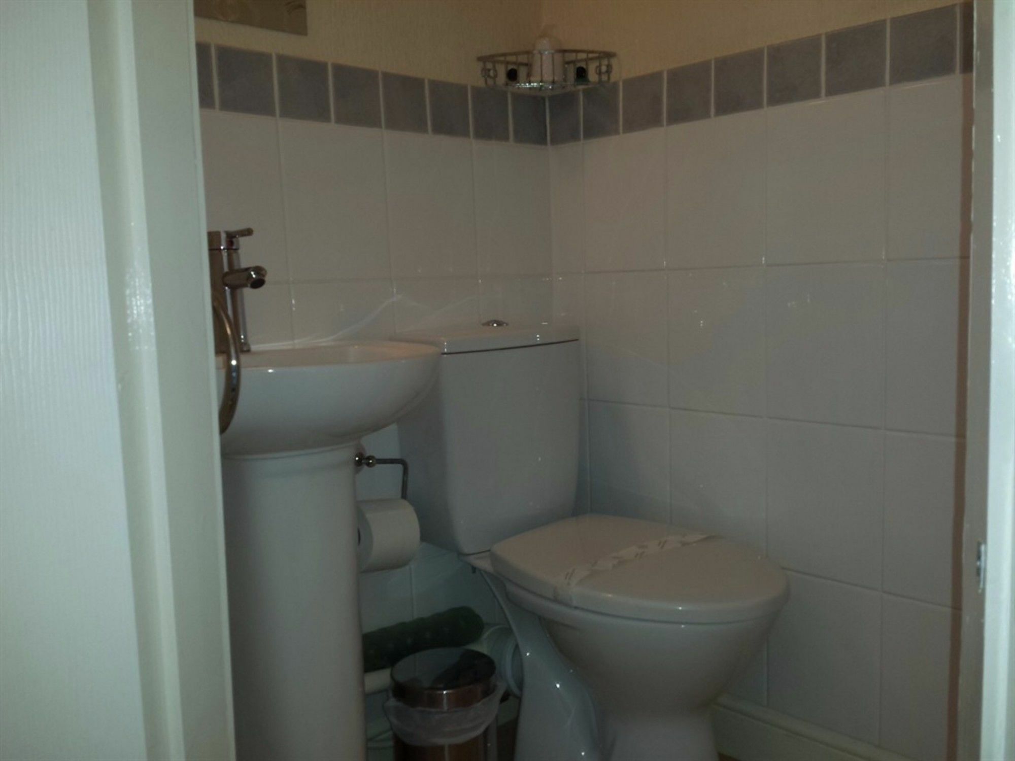 מלון חלנדודנו Ascot House (Adults Only) מראה חיצוני תמונה
