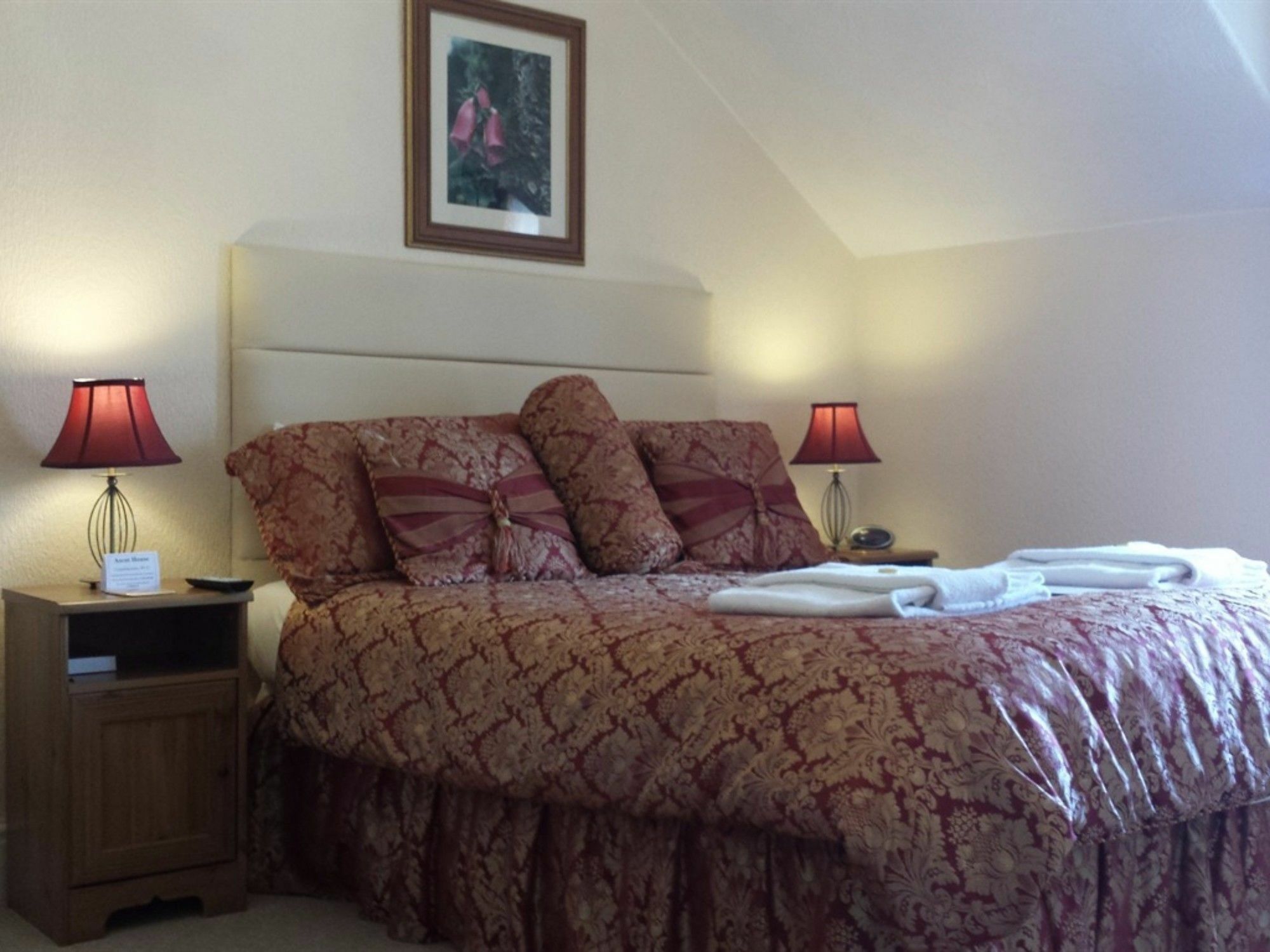 מלון חלנדודנו Ascot House (Adults Only) מראה חיצוני תמונה